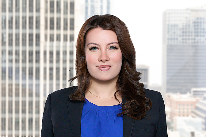 Jessica De La Torre headshot